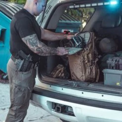 Eberlestock HiSpeed II | Lightweight And Ergonomic Backpack | 3-Day High-Mobility Pack 36 Eberlestock HiSpeed II | Lightweight And Ergonomic Backpack | 3-Day High-Mobility Pack -Tactical Equipment Eberlestock EberlestockHiSpeedII lifestyle 5