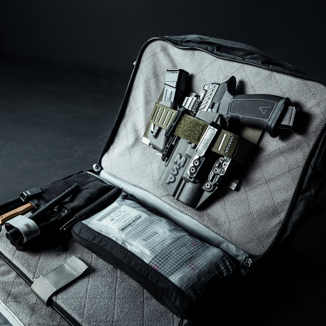 Eberlestock Fade Brief | Laptop Sleeve & Hidden CCW Pocket 4 Eberlestock Fade Brief | Laptop Sleeve & Hidden CCW Pocket - Image 2