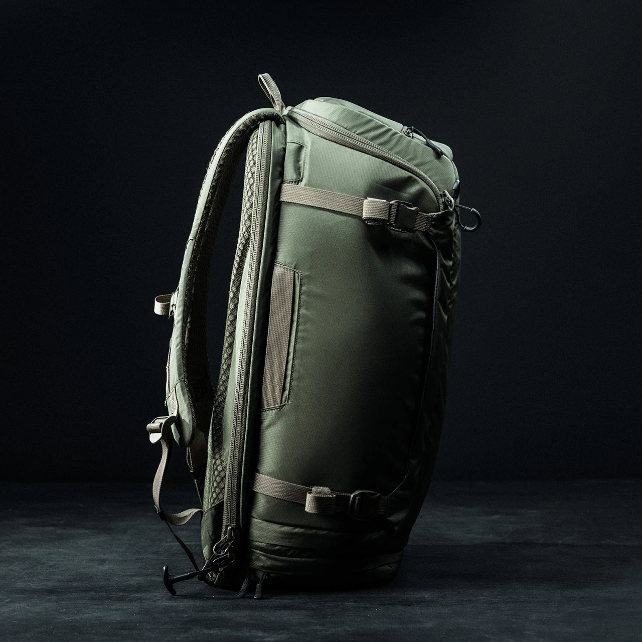 Eberlestock Fade Adapt | EDC Bag W/ CCW Pocket & Expandable Scabbard 12 Eberlestock Fade Adapt | EDC Bag W/ CCW Pocket & Expandable Scabbard - Image 10