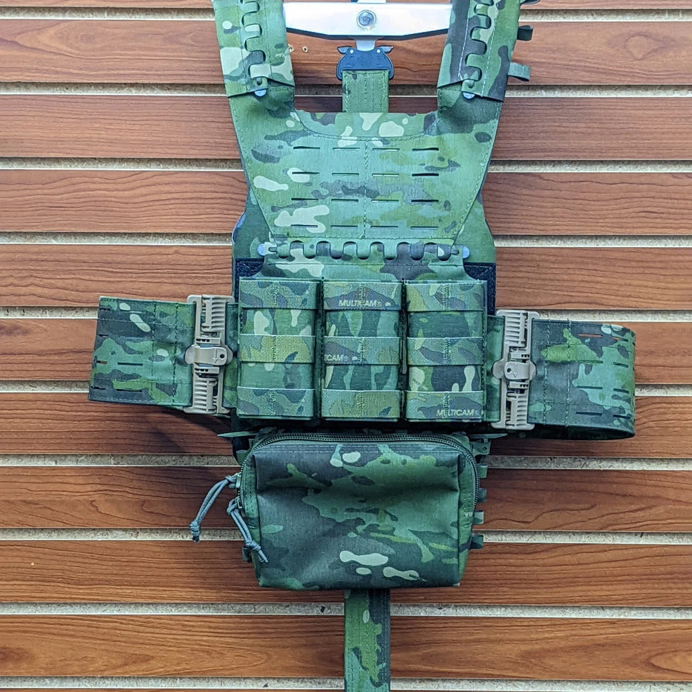 Esstac Closet PC Hanger 4 Esstac Closet PC Hanger - Image 2