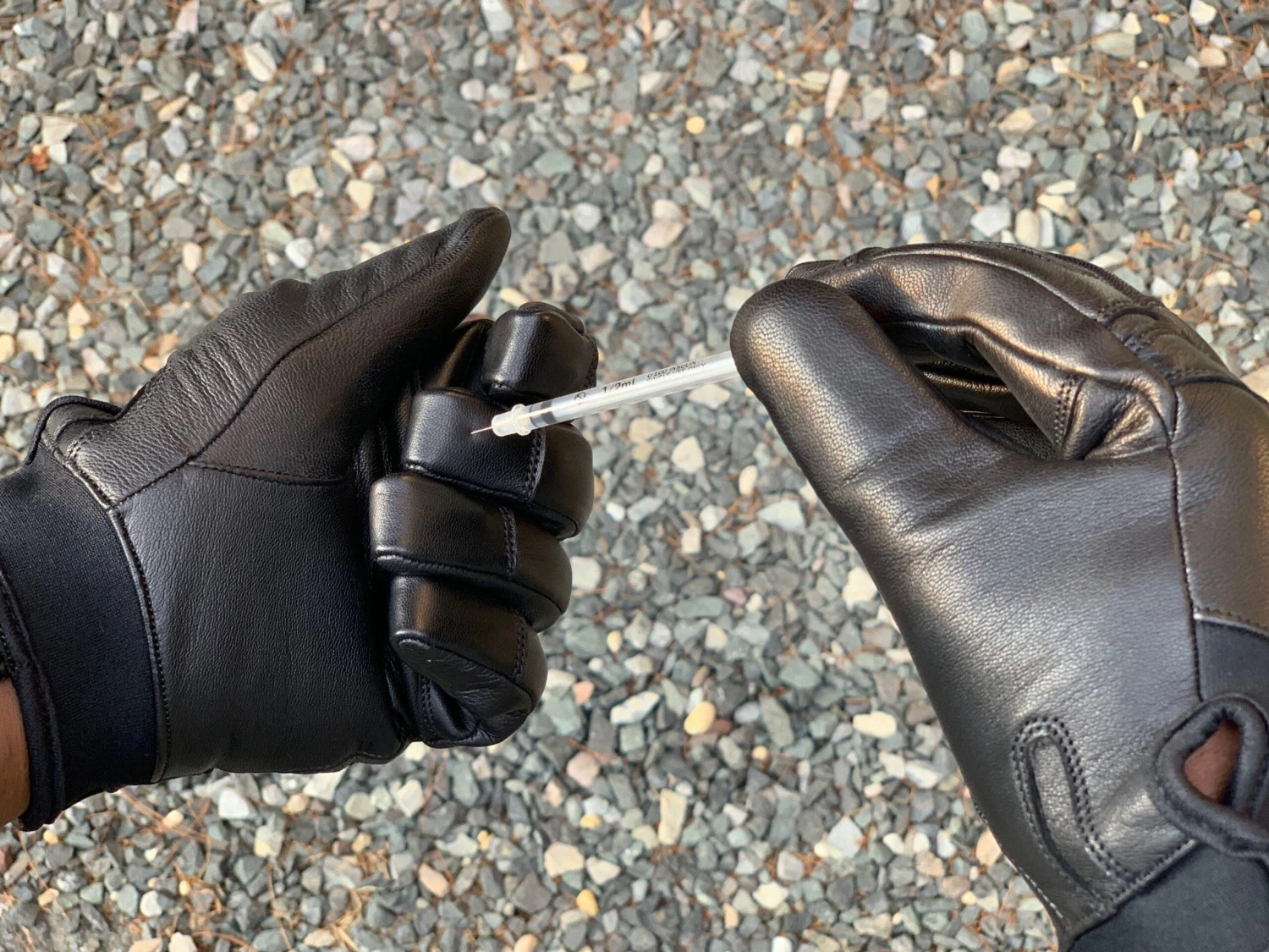 Hero Gloves 2.0 -Needle & Cut Resistant Touch Screen 7 Hero Gloves 2.0 -Needle & Cut Resistant Touch Screen - Image 5
